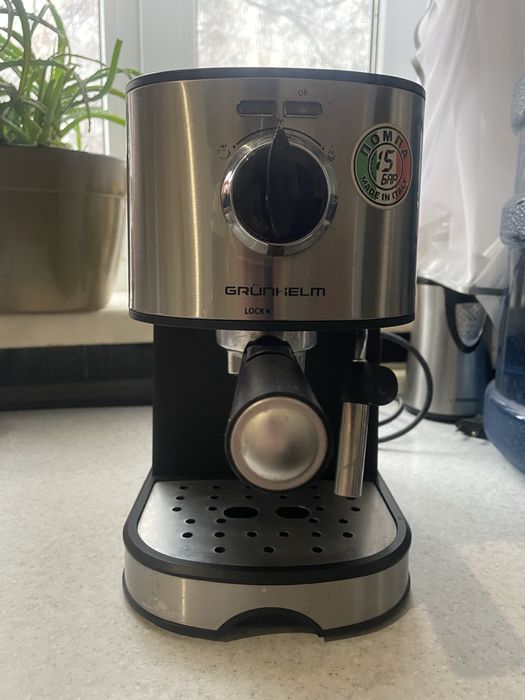 Кавоварка ріжкова Grunhelm GEC17