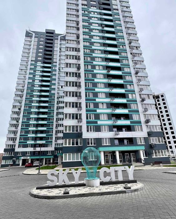 СРОЧНО_ Продам 1 к.квартиру Скай сити на Черемушках 42кв.м