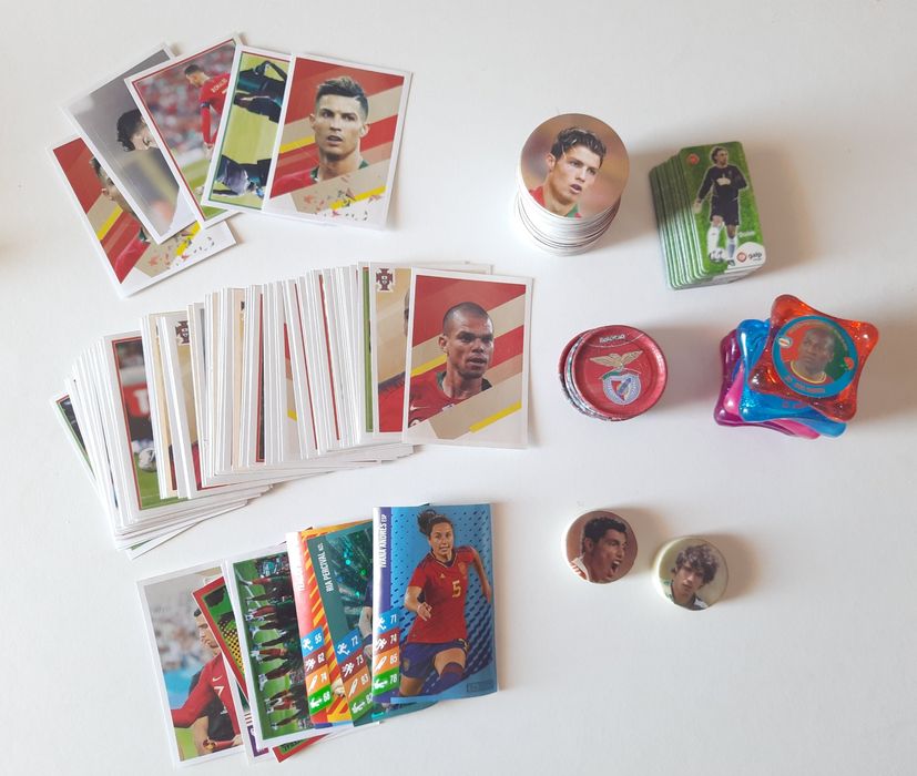 Lote colecionáveis futebol - tazos, imans, cromos, Ronaldo, Benfica