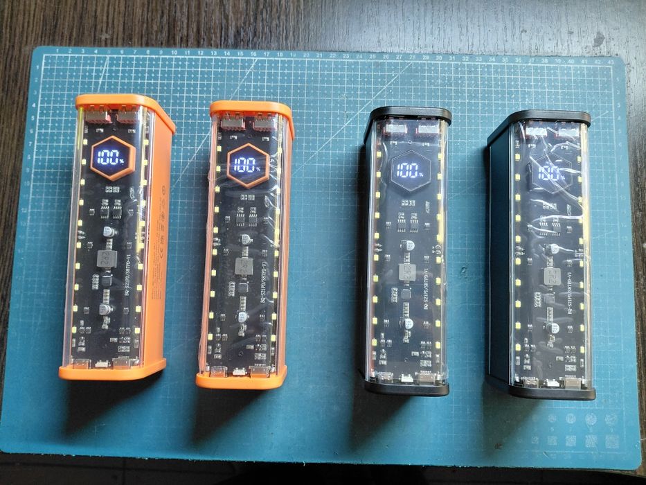 Павербанк  32000 mAh зібраний з оригінальних акамуляторів  Samsung 40T