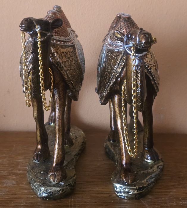 2szt. Figurki ceramiczne Wielbłąd Dromader Baktrian CAMEL. Jordania.