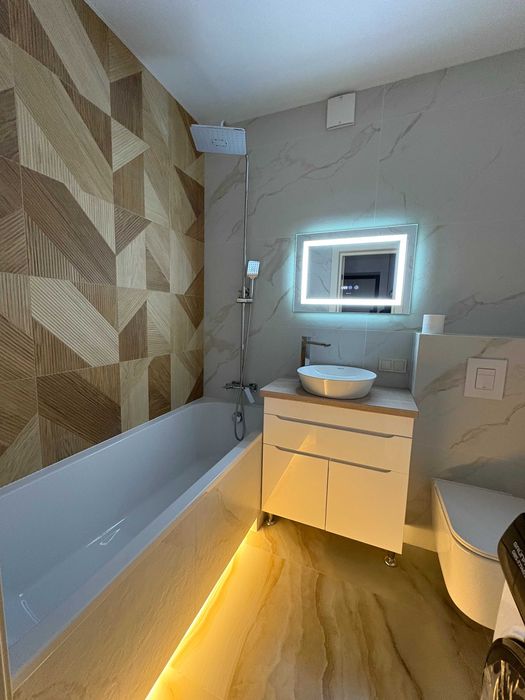 Шикарна квартира з новим ремонтом і технікою. Набережна. Кухня - 19 м.