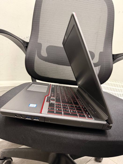 Ноут Fujitsu Lifebook