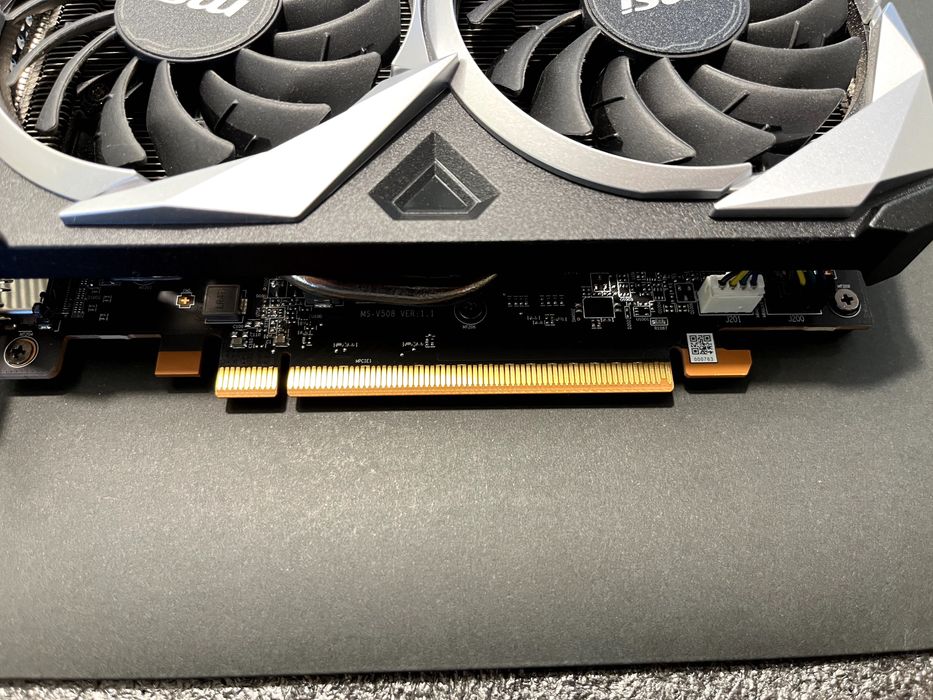 AMD Radeon RX 6500 XT 4GB – Excelente Estado