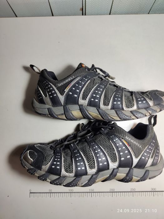 Кроссовки MERRELL. 45 размер