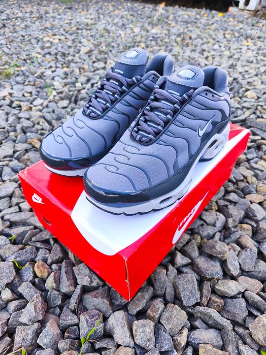Кросівки підліткові Nike Air Max Tn Plus термо осінь зима сірі розмір 37 38 40