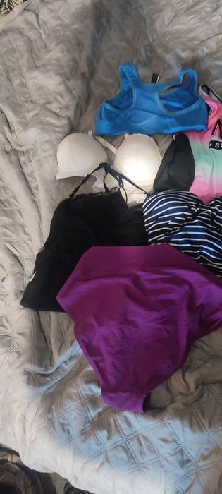 Staniki damskie, stroje kąpielowe używane mix 5kg