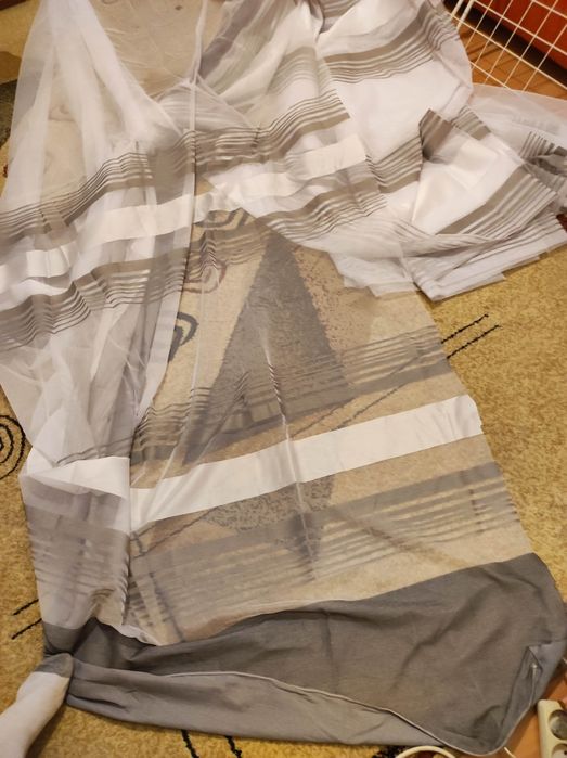 Sprzedam firanę w pasy