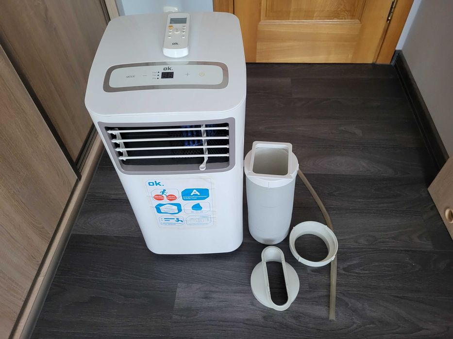 Sprzedam klimatyzator przenośny z pilotem