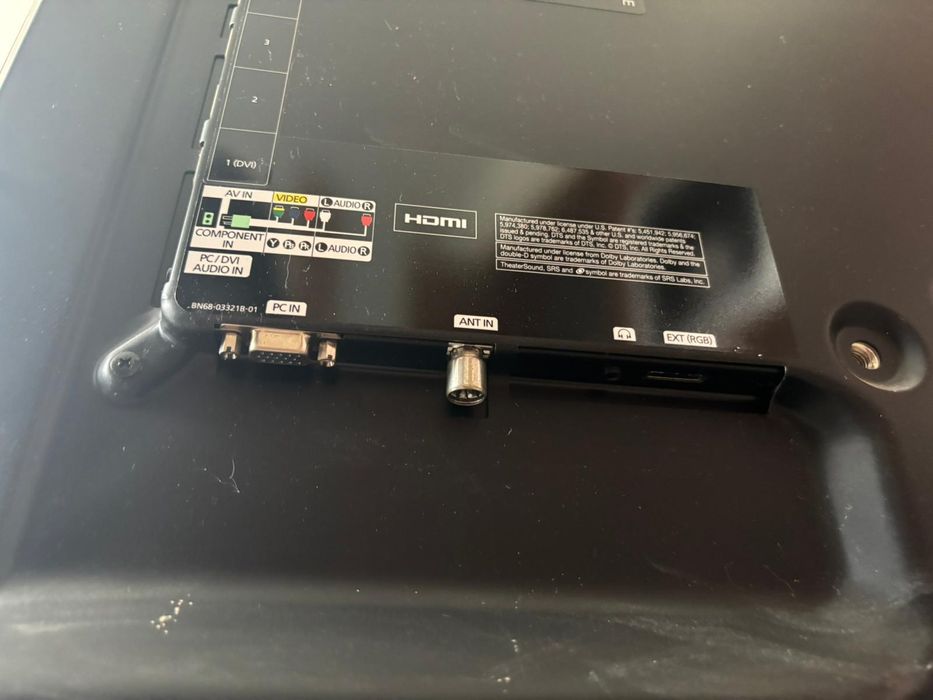 Telewizor samsung 32 całe UE32D4000