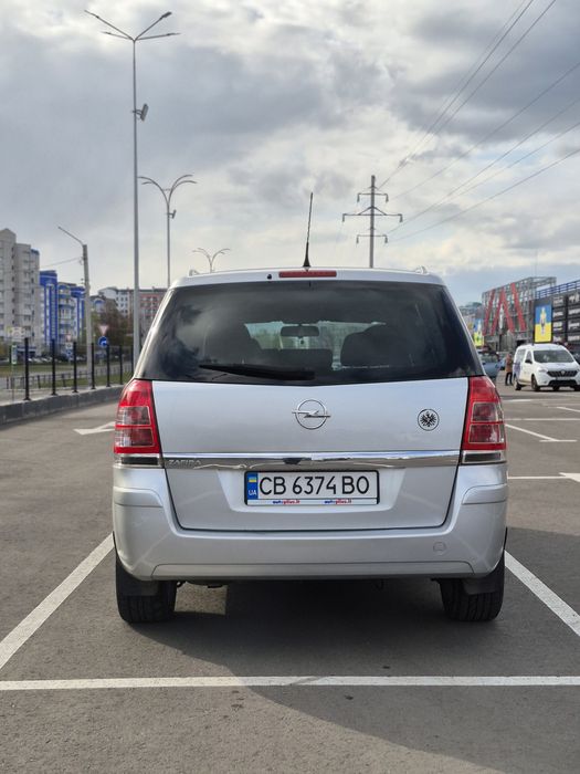 Opel Zafira 2009 | 1.8 бензин | 7 місць | механіка