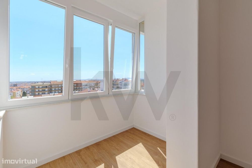 Arrendamento de T4 a Estrear após Renovação | 117 m2 | 5.º Andar | Vis