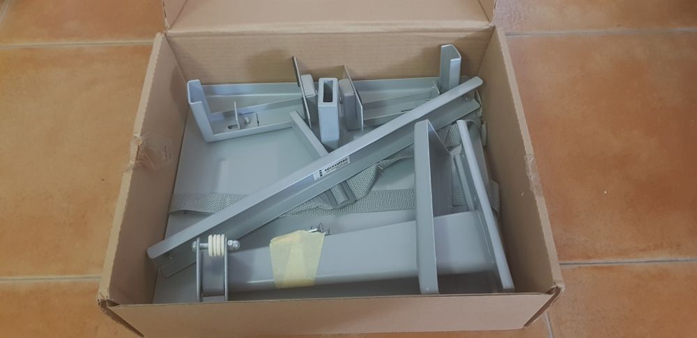 TV Mount in Good Condition64409242853891120