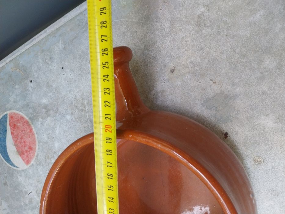 Varias peças em barro