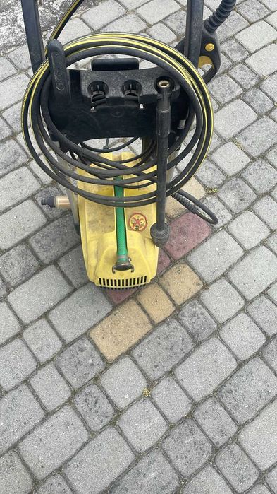 Myjka ciśnieniowa Karcher 330