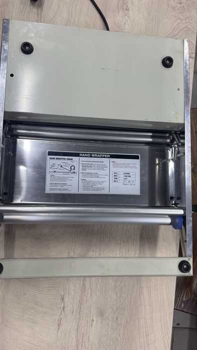 Гарячий стіл для стрейч плівки б/в