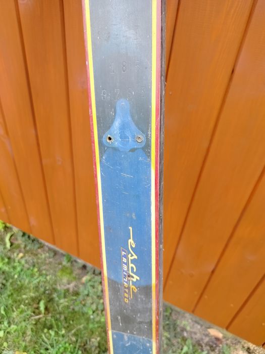 Stare antyczne narty