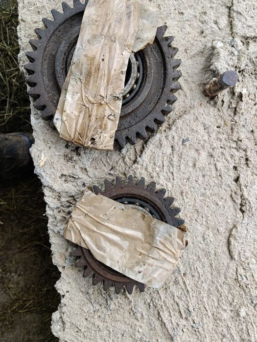 Zębatki listwy tnącej kosiarki KUHN