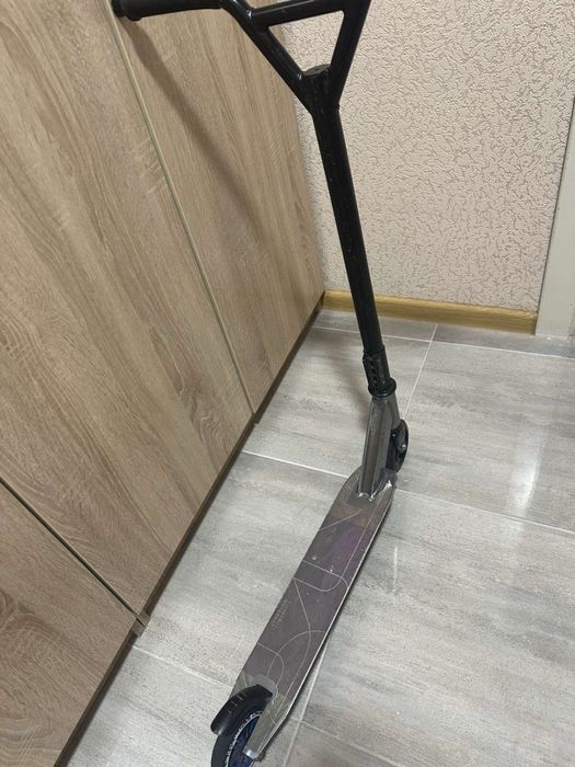 Трюковий самокат