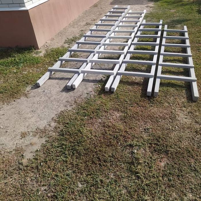 Лестница зделаная с дерева.