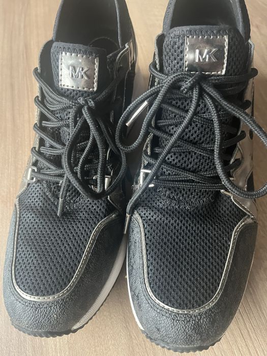Жіночі кросівки на платформі Michael Kors