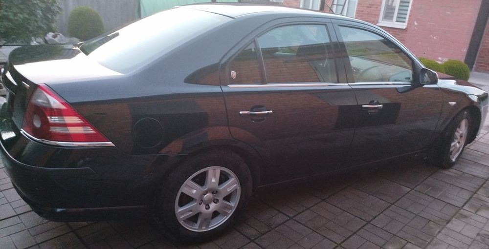 Автомобіль Ford Mondeo 3