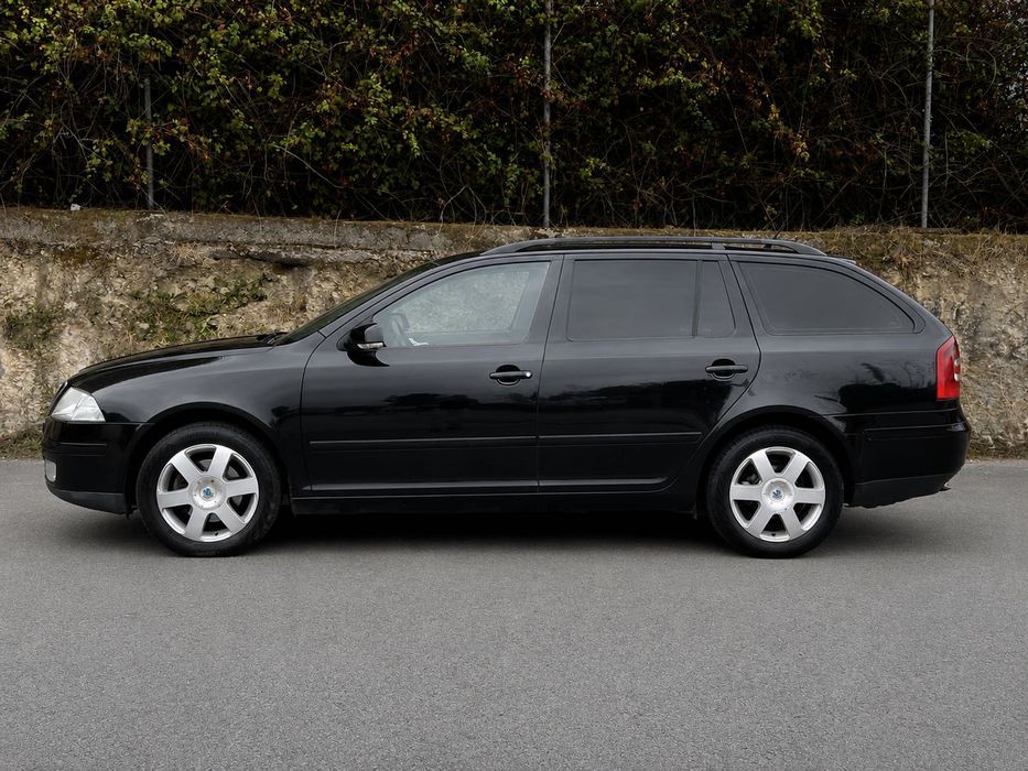 Skoda Octavia Break 1.9 TDI DSG Elegance Nacional