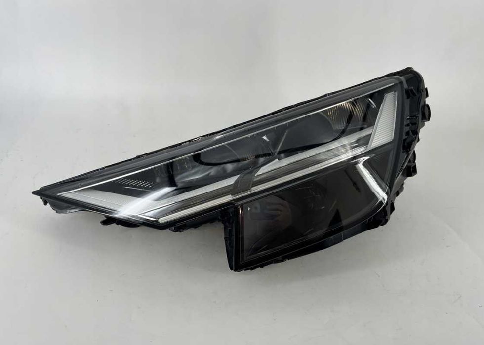 AUDI Q8 SQ8 RSQ8 4M8 Фара Фари передні ліва права FULL LED USA EU Дорестайл