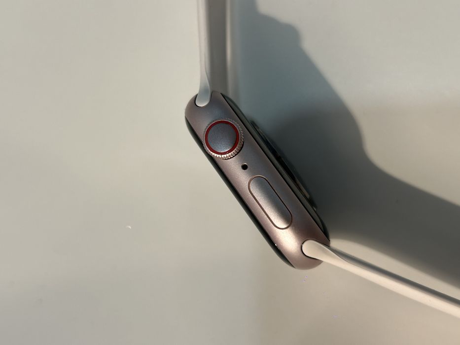 Apple Watch Série 9 41mm (GPS + Cellular)