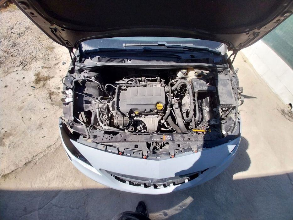 Opel cascada accidentado