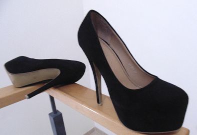 Vendo Sapatos camurça