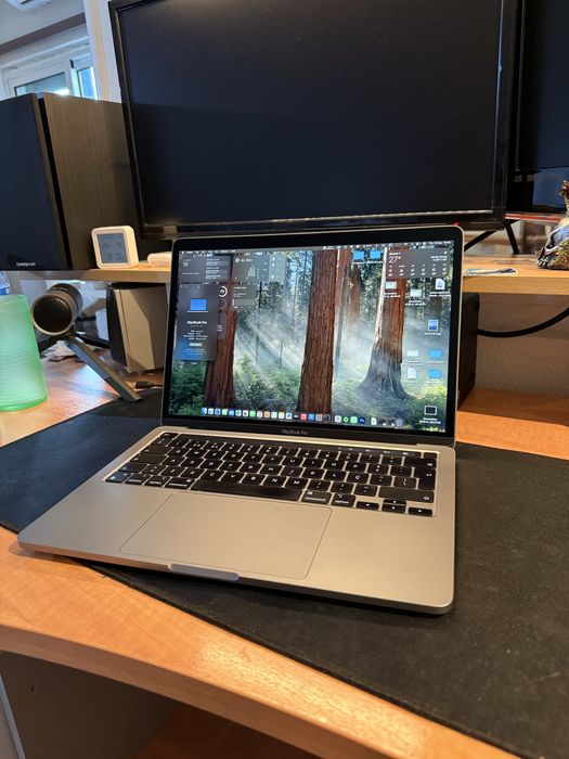 MacBook Pro M1 16Gb 256Gb + Carregador, Capa, Caixa