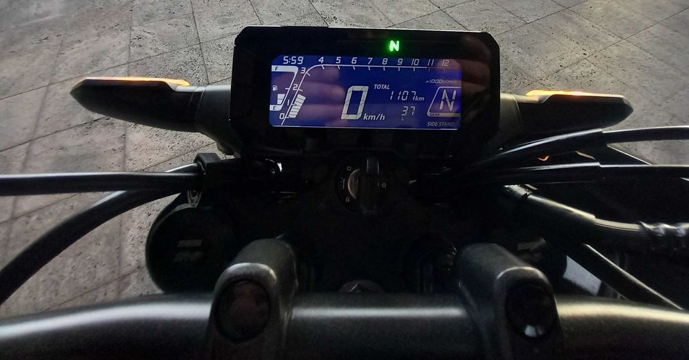 Honda CB 125 R 03/2024 só 1200kms