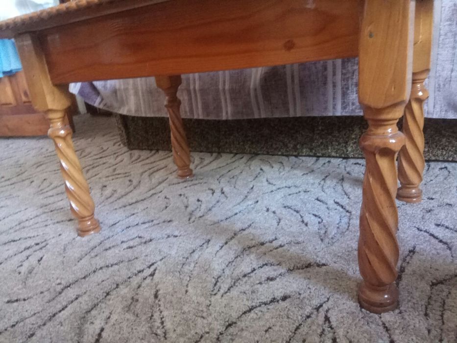 Журнальный столик