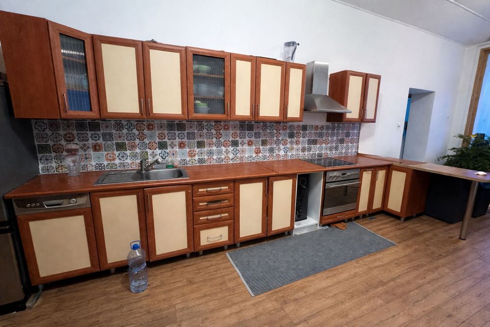 Meble i cały sprzęt za 2000 zł. Możliwość negocjacji ceny