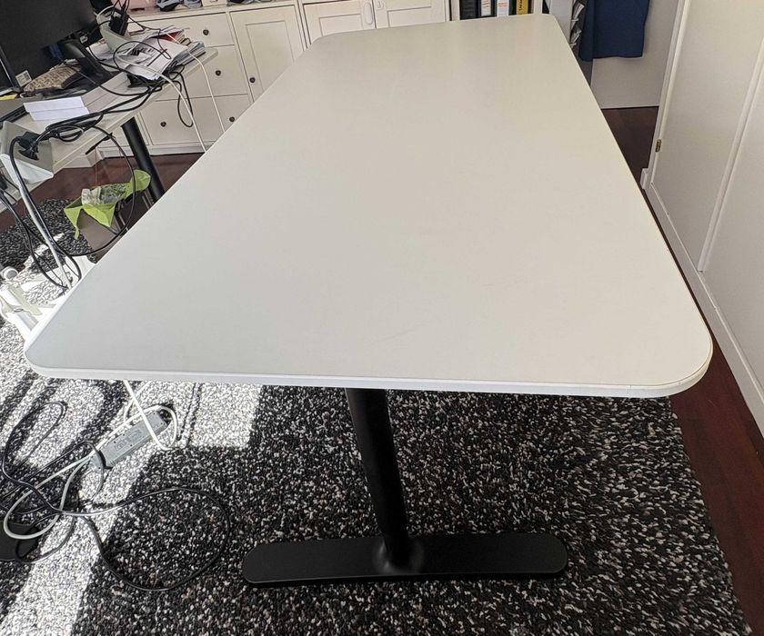 Secretária branca BEKANT - Ikea - 160x80 cm - Regulável