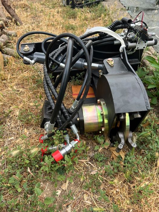 Mini pá carregadora Derette XC1100 motor Kubota