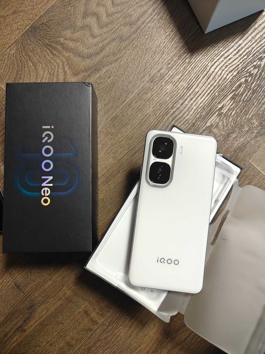 Iqoo Neo 10Pro+ 12/256