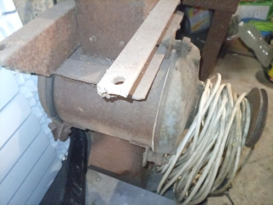 Двигатель нерабочий, под реставрацию, самовывоз