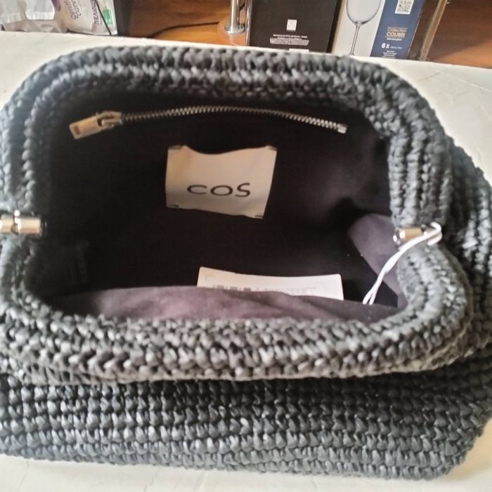 Клатч COS ,новий