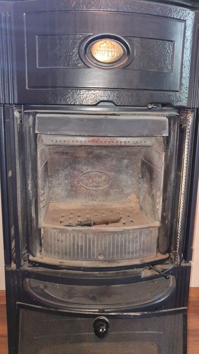 Jotul żeliwny norweski kominek