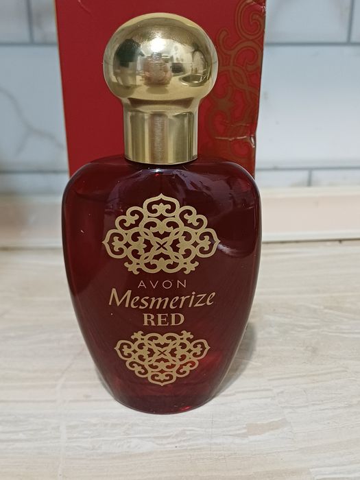 парфуми AVON red