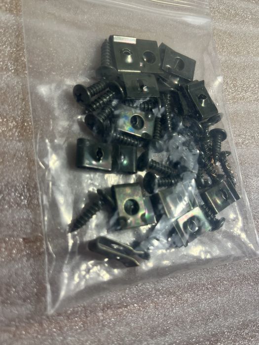 Крепеж защиты двигателя подкрылков саморезы плюс гайки зажимы набор 50