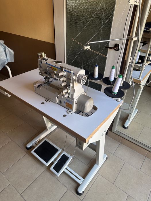 Maszyna renderka do szycia JK-8569A