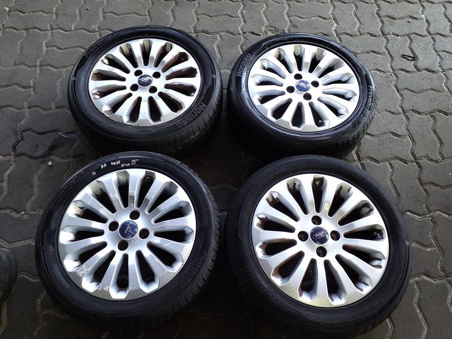 Jantes Ford R15 Com Pneus 195/50 Furação 4X98