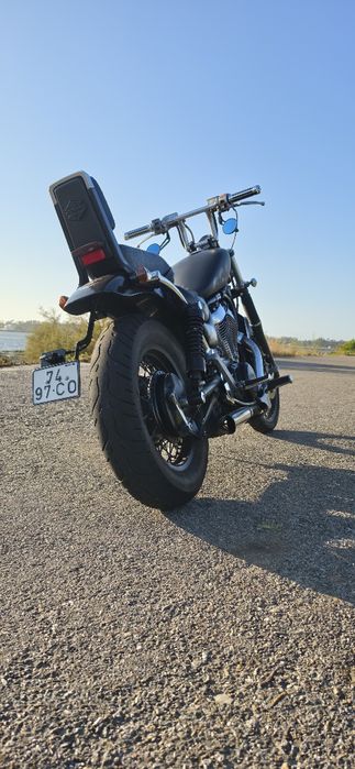 Suzuki Intruder VS800
