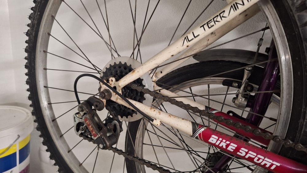 Vendo Bicicleta estado razoável