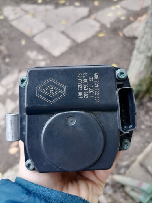 Дросельна заслонка Reanult Laguna 2