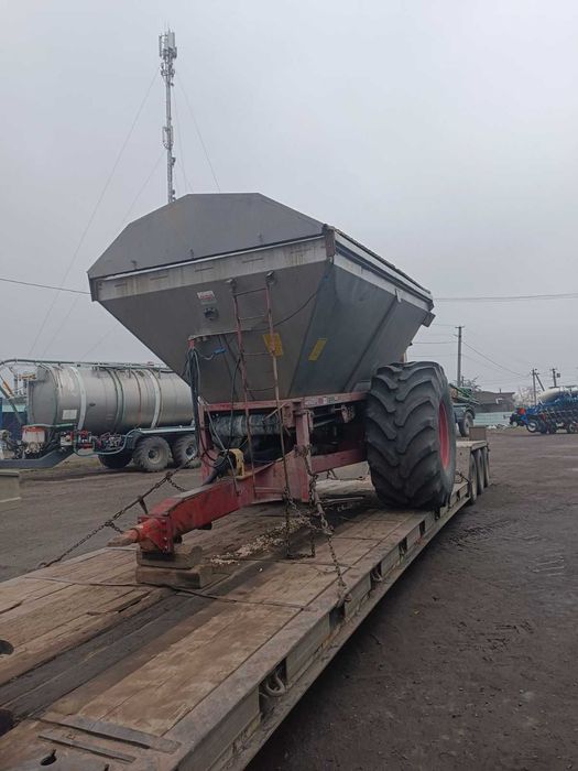 Розкидач добрив Bredal K105