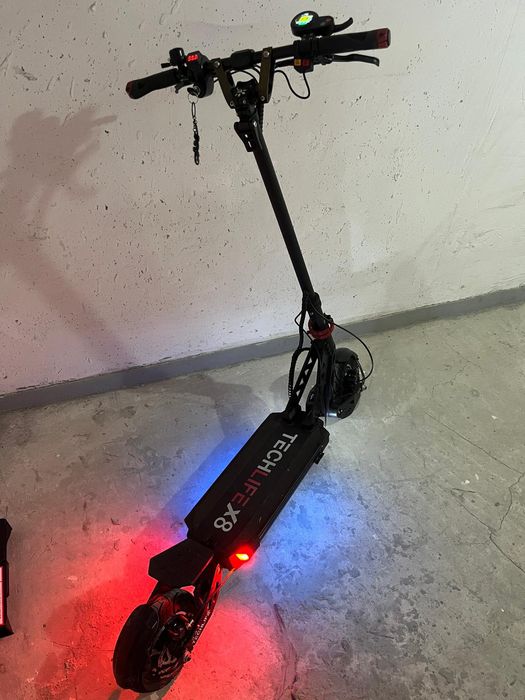Hulajnoga Techlife X8-  kask GRATIS